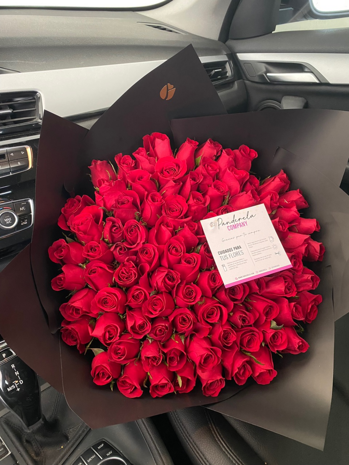 Ramo 100 Rosas Clásico