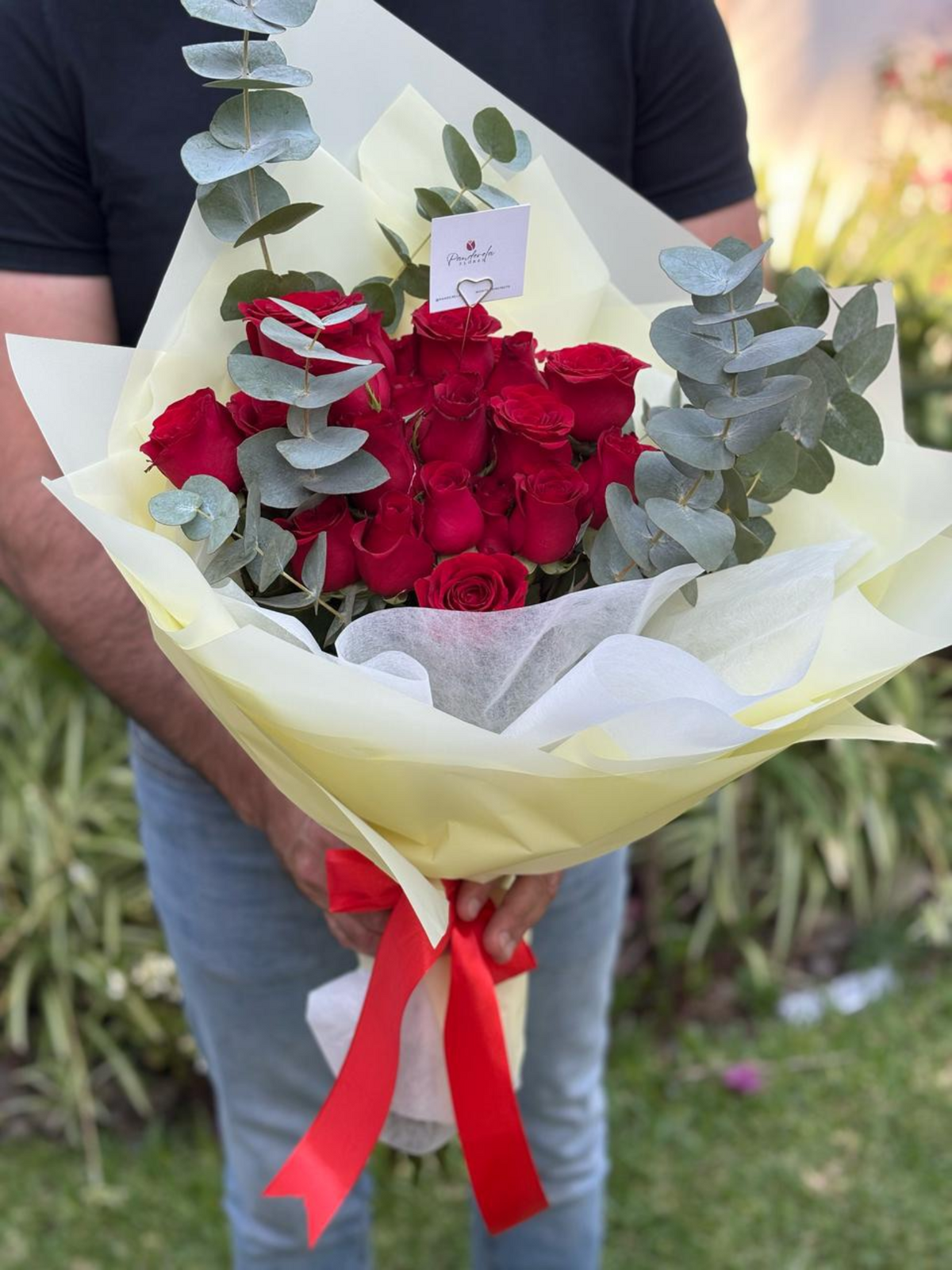 Ramo 24 Rosas Dólar
