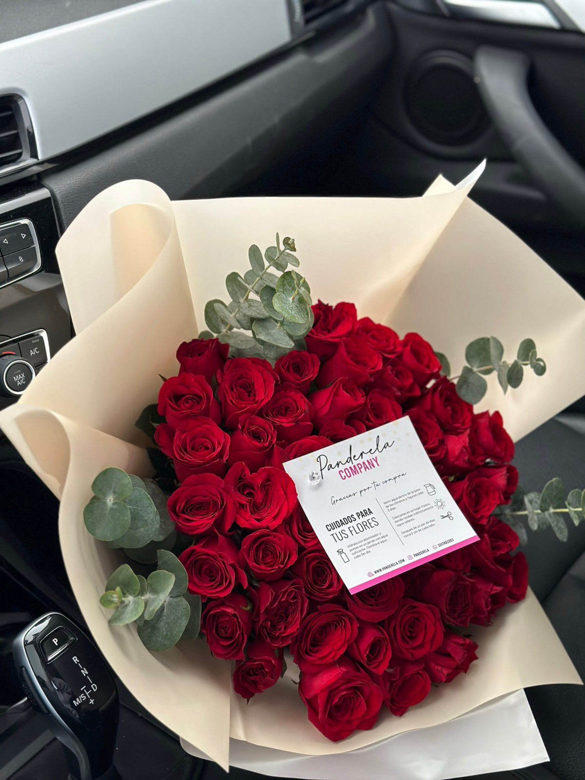 Ramo 48 Rosas Dólar