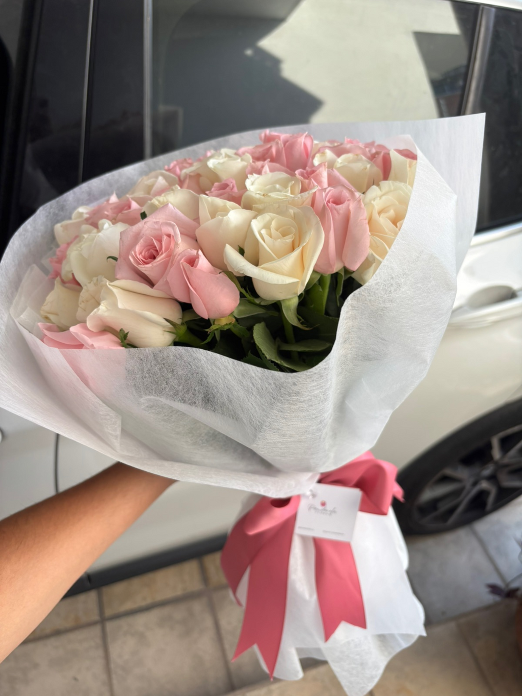 Ramo 48 rosas caricia
