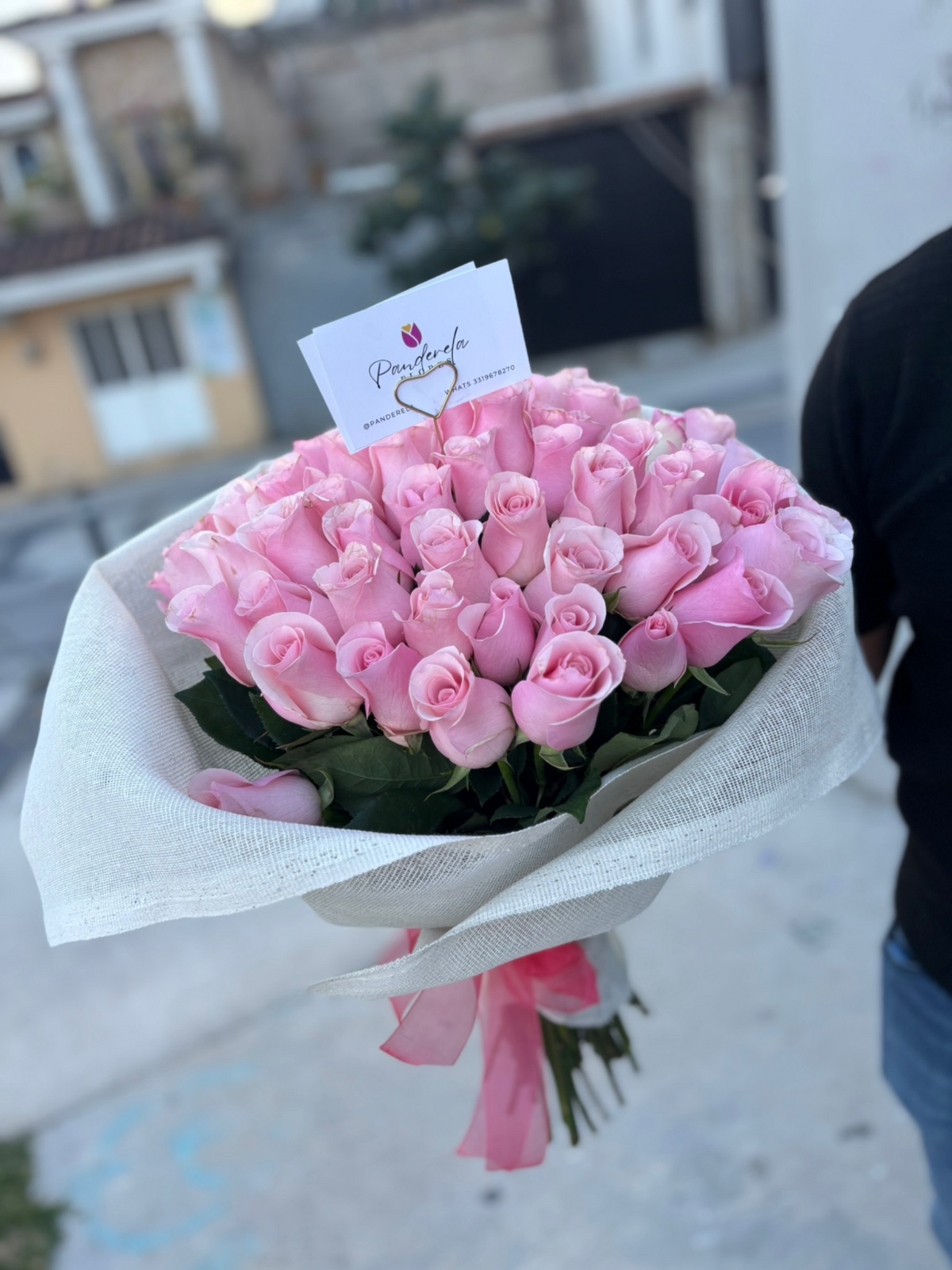 Ramo 48 rosas sweet yute